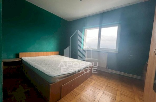 Apartament cu 2 camere, confort 1, centrala proprie, etaj intermediar