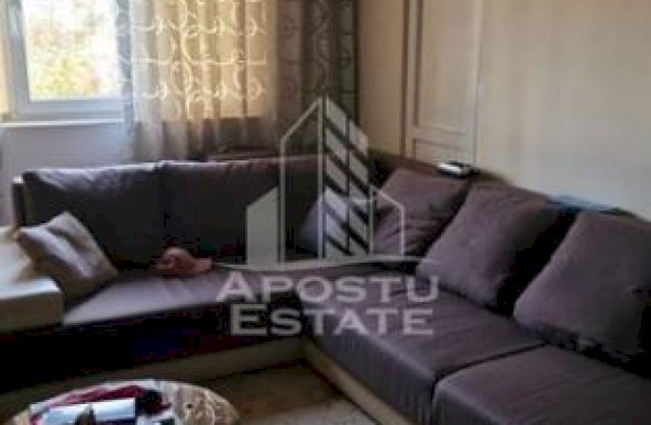 Apartament cu 2 camere, decomandat, situat in zona Soarelui