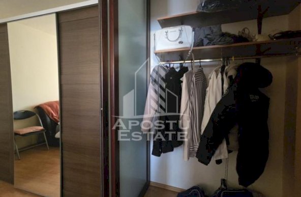 Apartament cu 2 camere, etaj intermediar, zona Iulius Mall