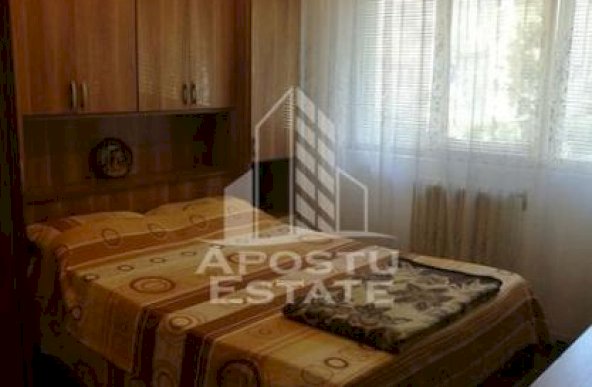 Apartament 3 camere,centrala proprie, zona Aradului