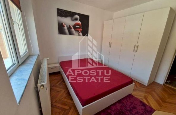 Apartament cu 3 camere in zona Complexului. centrala termica, boxa