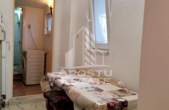 Apartament 1 camera , centrala proprie , zona Blascovici