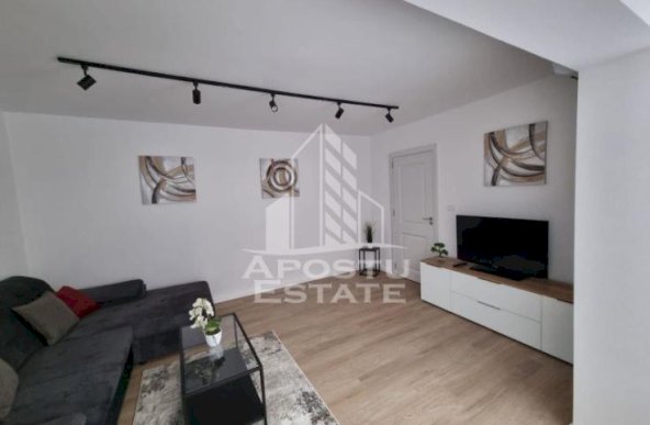 Apartament 3 camere , centrala proprie ,clima, Zona Torontalului