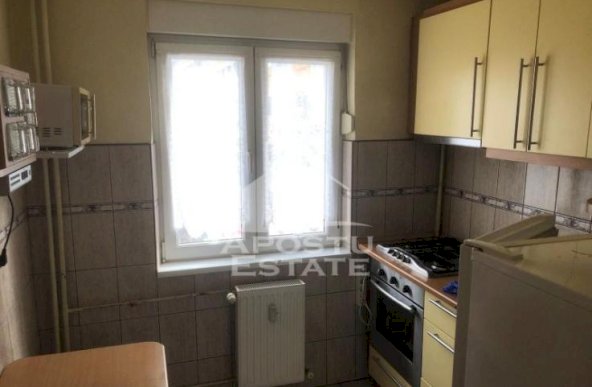 Apartament decomandat cu 2 camere,Complexul Studentesc