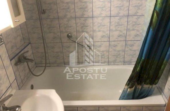 Apartament decomandat cu 2 camere,Complexul Studentesc