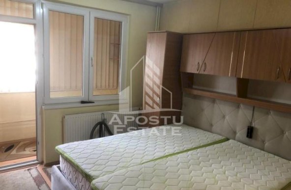 Apartament decomandat cu 2 camere,Complexul Studentesc