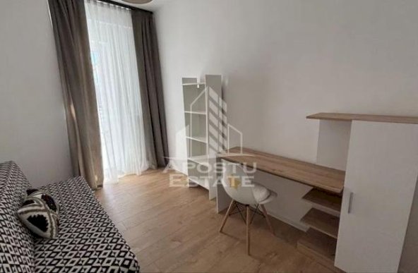 Apartament cu 3 camere, Calea Torontalului, Curte proprie