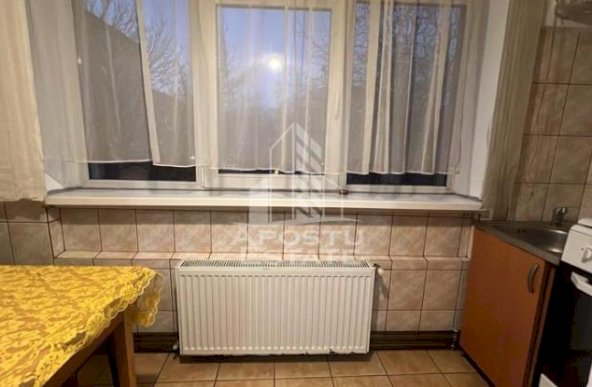 Apartament cu 2 camere decomandat, centrala proprie in zona Soarelui