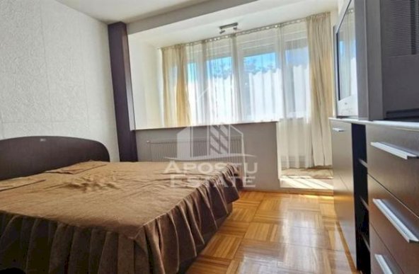 Apartament 2 camere decomandatin zona podgoria