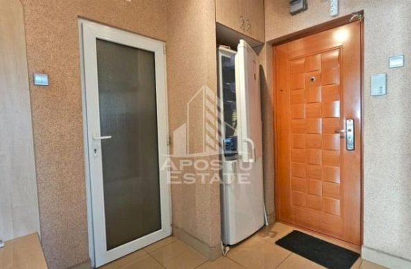 Apartament 2 camere decomandatin zona podgoria