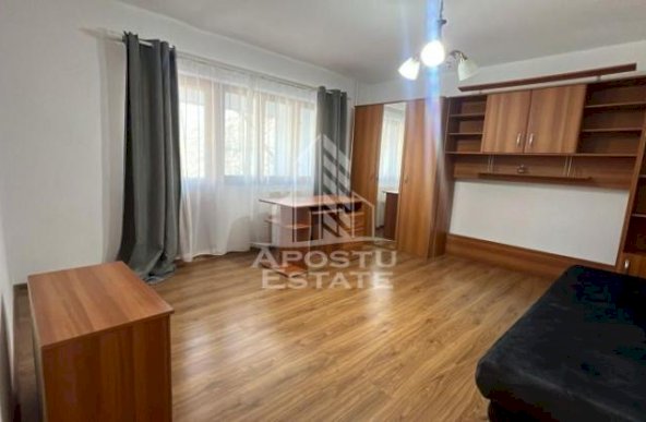 Apartament cu o camera decomandat, zona Mircea cel Batran