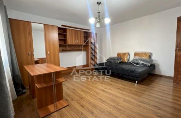 Apartament cu o camera decomandat, zona Mircea cel Batran