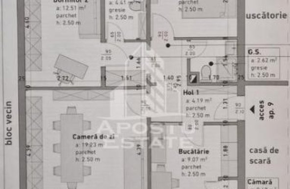 Apartament cu 3 camere, 2 bai, centrala proprie, zona Calea Lipovei