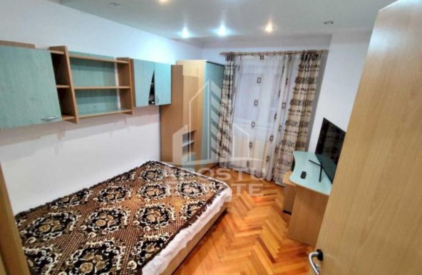 Apartament cu 3 camere, decomandat,centrala proprie,Spitalul Judetean