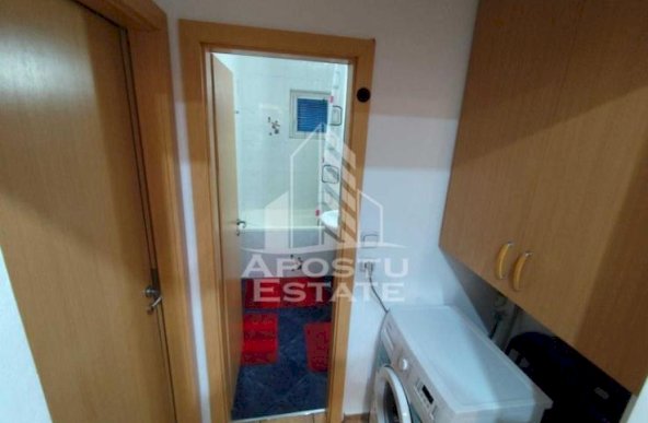 Apartament cu 3 camere, decomandat,centrala proprie,Spitalul Judetean