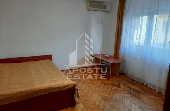 Apartament 3 camere , centrala proprie, zona Complexul studentesc