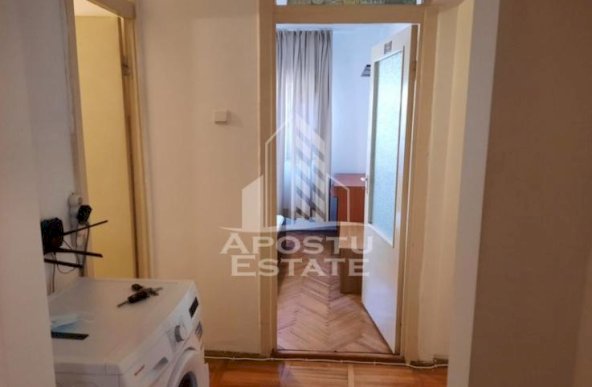 Apartament 3 camere , centrala proprie, zona Complexul studentesc