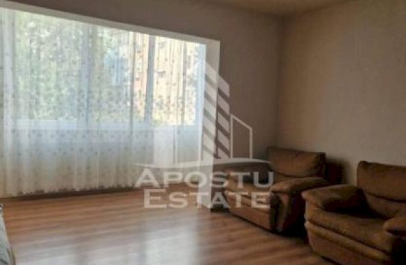 Apartament 2 camere , centrala proprie, zona Dambovita.