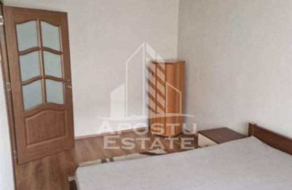 Apartament 2 camere , centrala proprie, zona Dambovita.