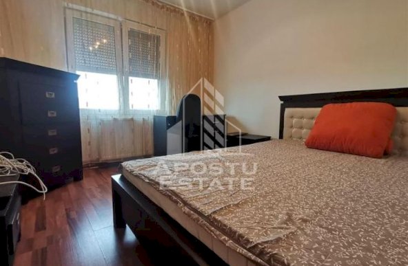 Apartament 3 camere, decomandat, Complexul Studentesc