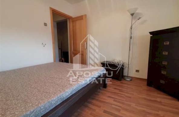 Apartament 3 camere, decomandat, Complexul Studentesc