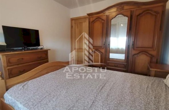 Apartament 3 camere, decomandat, Complexul Studentesc