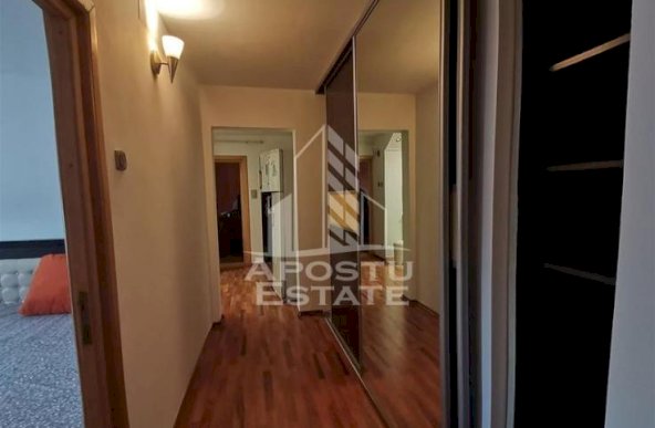 Apartament 3 camere, decomandat, Complexul Studentesc