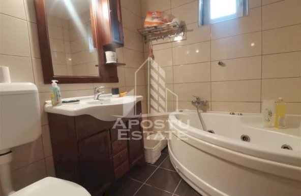 Apartament 3 camere, decomandat, Complexul Studentesc