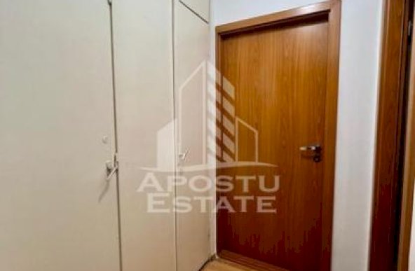 Apartament 3 camere,etaj 2,centrala proprie,zona Simion Barnutiu