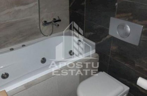 Apartament cu doua camere ,AC,centrala proprie,cladire istorica