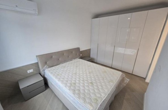 Apartament 2 camere mobilat Lux cu parcare Cortina North