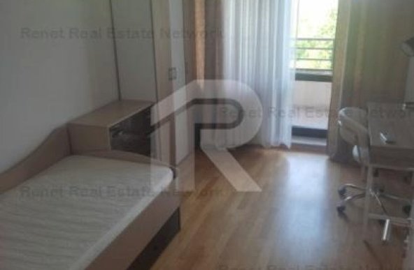 Apartament lux 4 camere 120 mp Baneasa