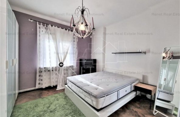 Apartament 3 camere, central, curte interioara