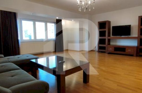 Apartament lux 3 camere+parcare Unirii-Alba Iulia