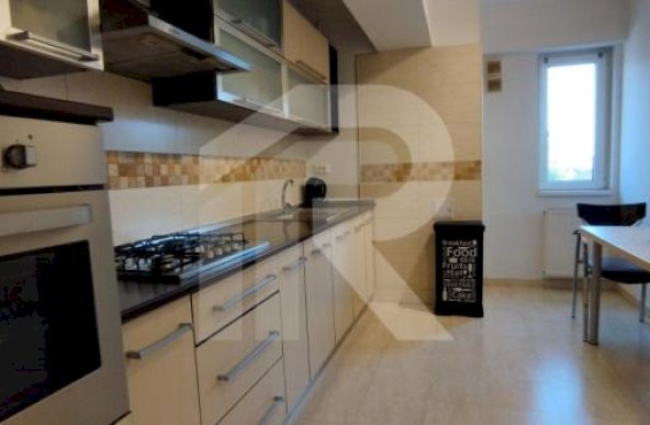 Apartament lux 3 camere+parcare Unirii-Alba Iulia