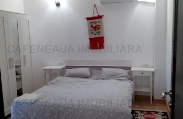 Inchiriere 2case -4 camere Bucurestii Noi