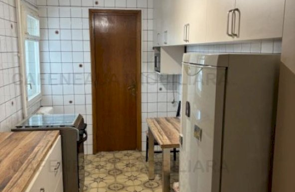 Apartament 4 camere Piata 1 Mai