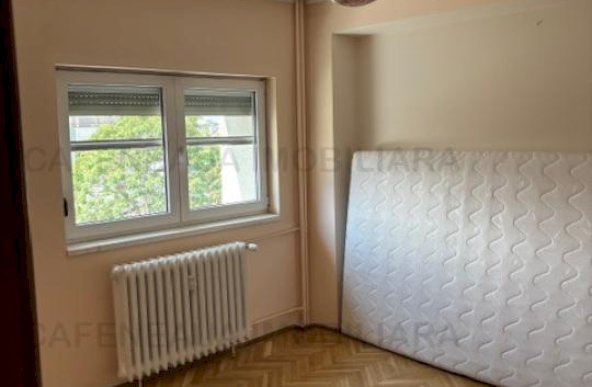 Apartament 4 camere Piata 1 Mai