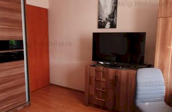 Inchiriere apartament 4 camere Crangasi Ceahlau