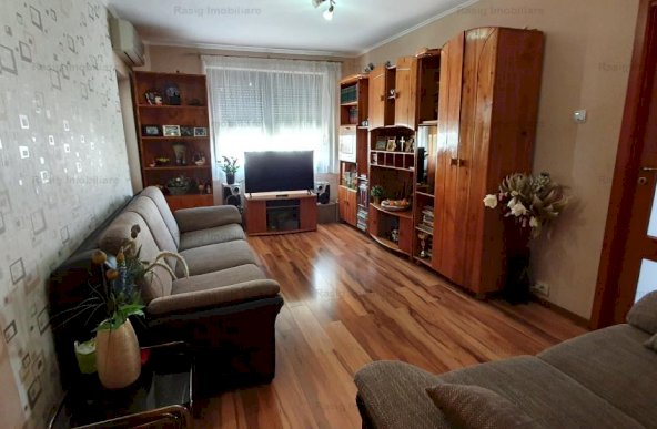 Inchiriere apartament 4 camere Crangasi Ceahlau