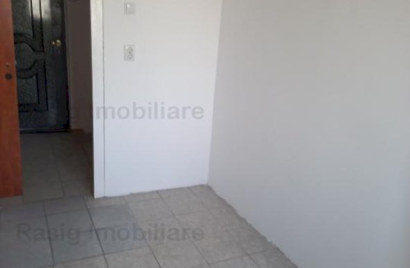 Vanzare 2 camere zona Turda