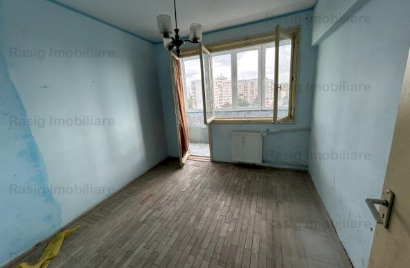 Vanzare apartament 3 camere Grivitei - Podul Grant