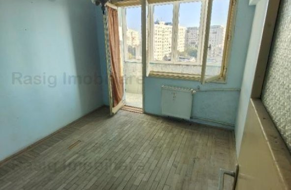 Vanzare apartament 3 camere Grivitei - Podul Grant