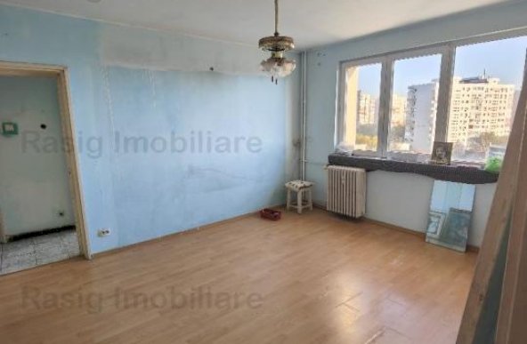 Vanzare apartament 3 camere Grivitei - Podul Grant