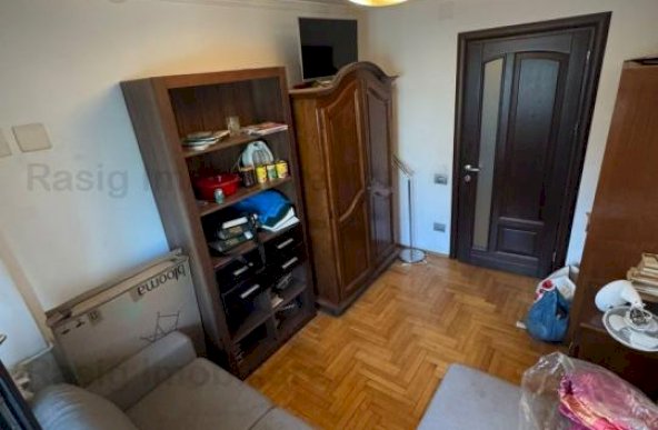 Vanzare apartament 3 camere Mihalache