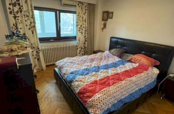 Vanzare apartament 3 camere Mihalache