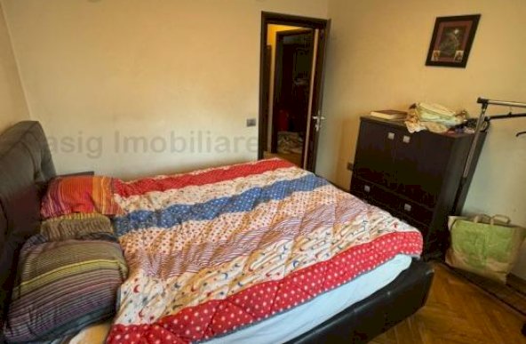 Vanzare apartament 3 camere Mihalache