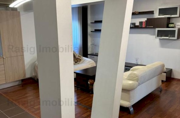 Vanzare apartament 4 camere Dristor 