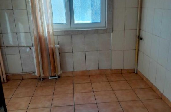 Vanzare apartament  2 camere Drumul Taberei Moghioros