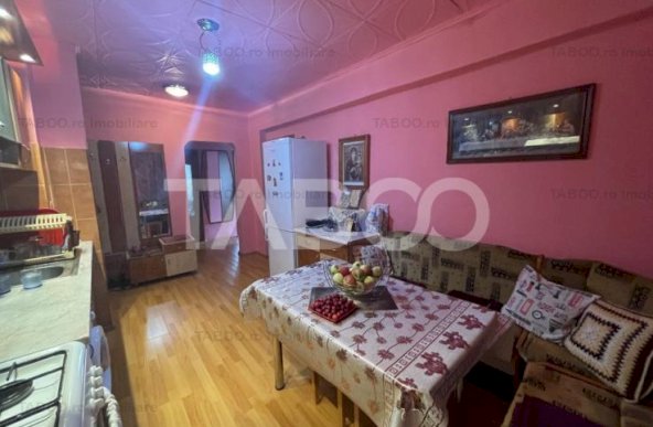 Apartament decomandat 3 camere 80mpu mobilat utilat Ampoi 2 Alba Iulia